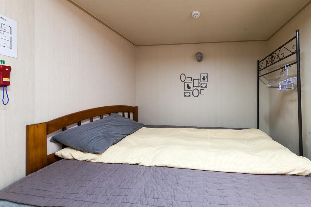 Yehadoye Pensión Seúl Habitación foto