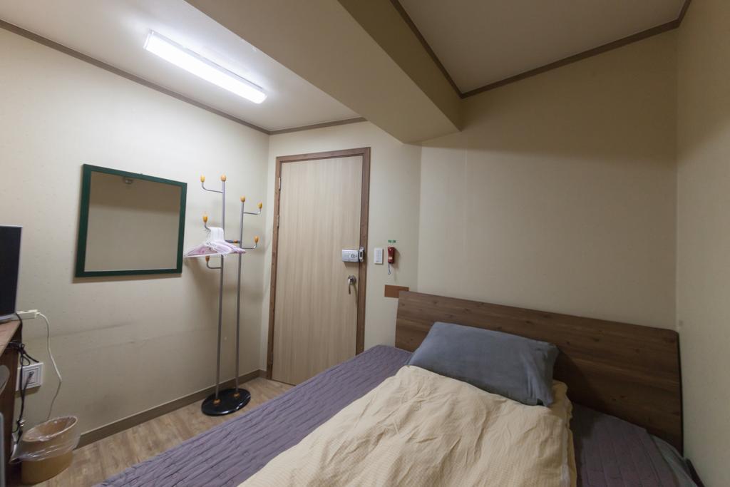Yehadoye Pensión Seúl Habitación foto